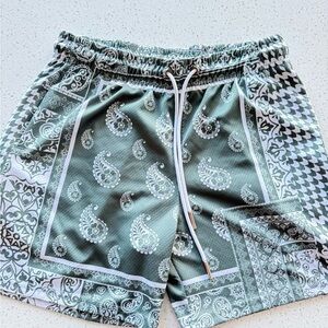 Kinetic Dark Forest Houndstooth Paisley Active Shorts